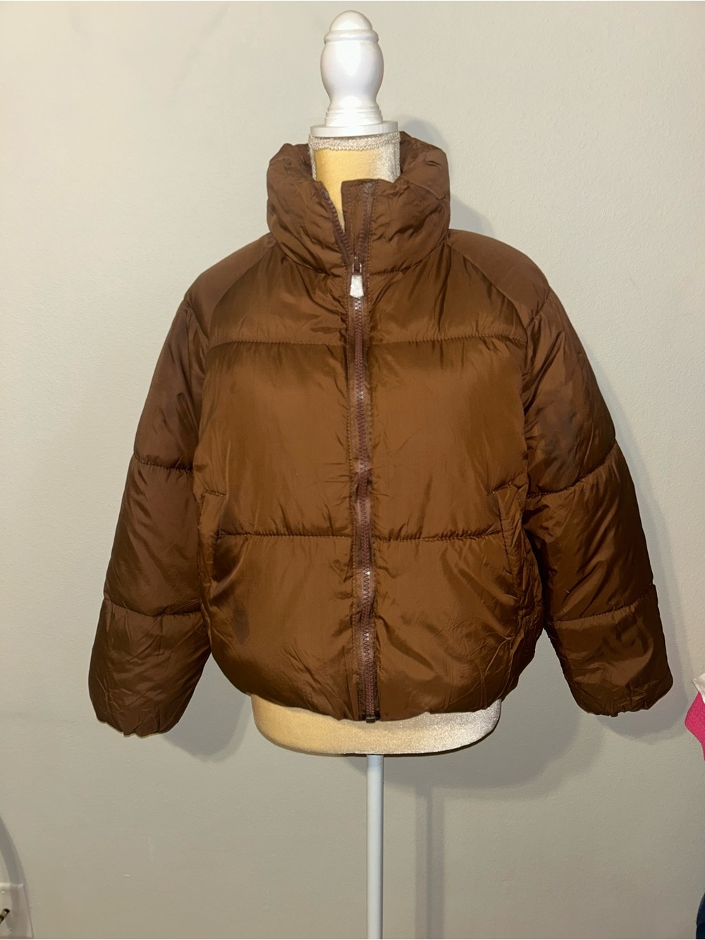 NEW Outerwear Women's Brown Short Puffer Jacket - Lightweight Warmth Sz S